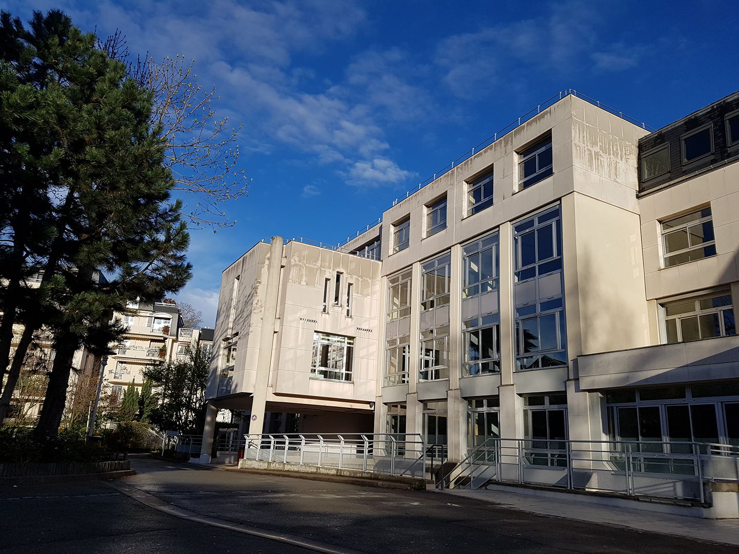 Bâtiment Saint-Michel de Saint-Mandé